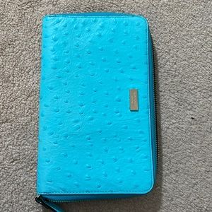 Kate spade travel wallet